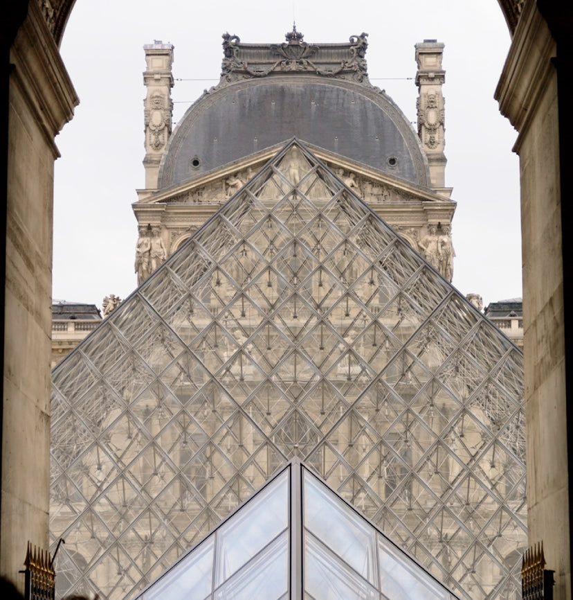 PATRON OF THE MUSÉE DU LOUVRE​